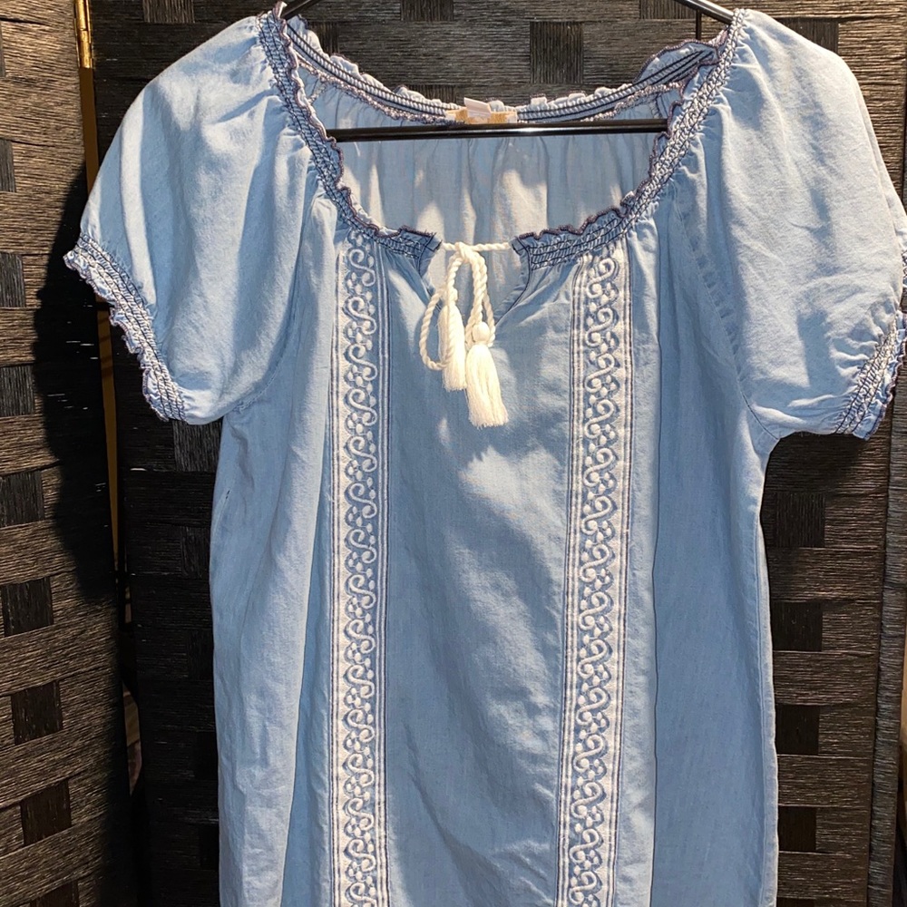 Cute blouse